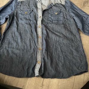 2 large men shirts